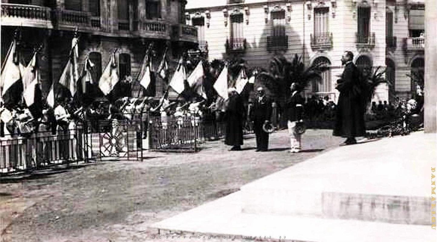 Oran - Monument aux Morts - Journee des Morts.jpg